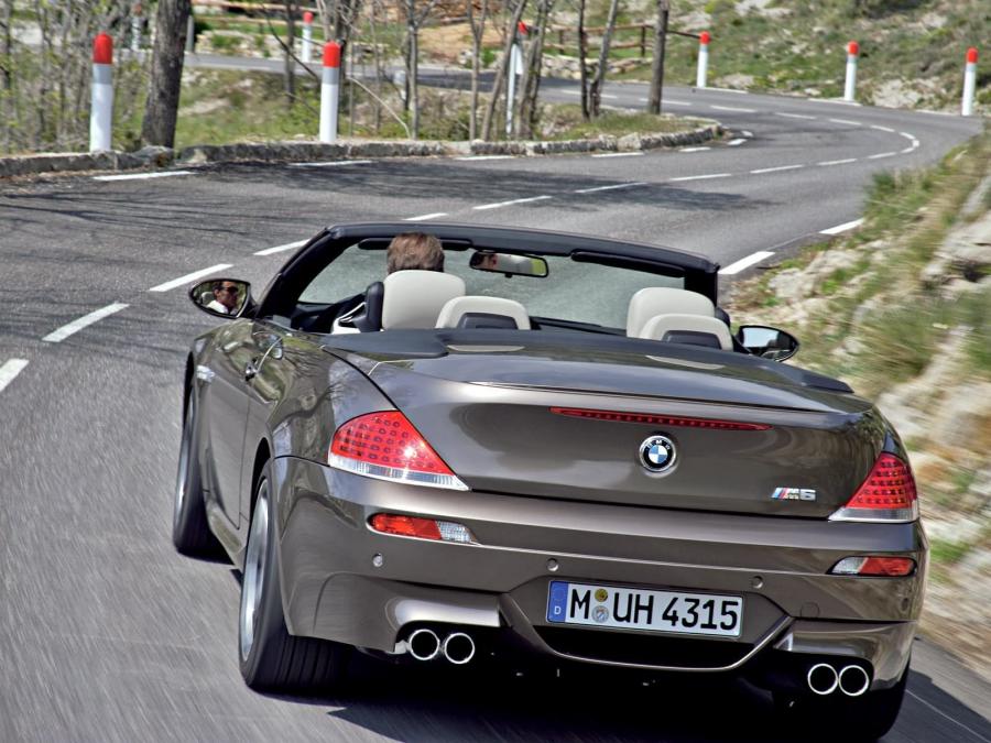  BMW M6 Convertible 2006 года  (фото 40 из 67)